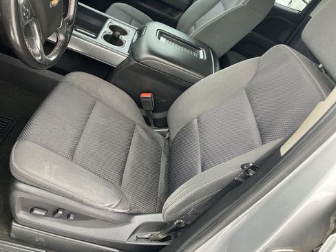 Used 2018 Chevrolet Silverado 1500 LT w/ All Star Edition image 6