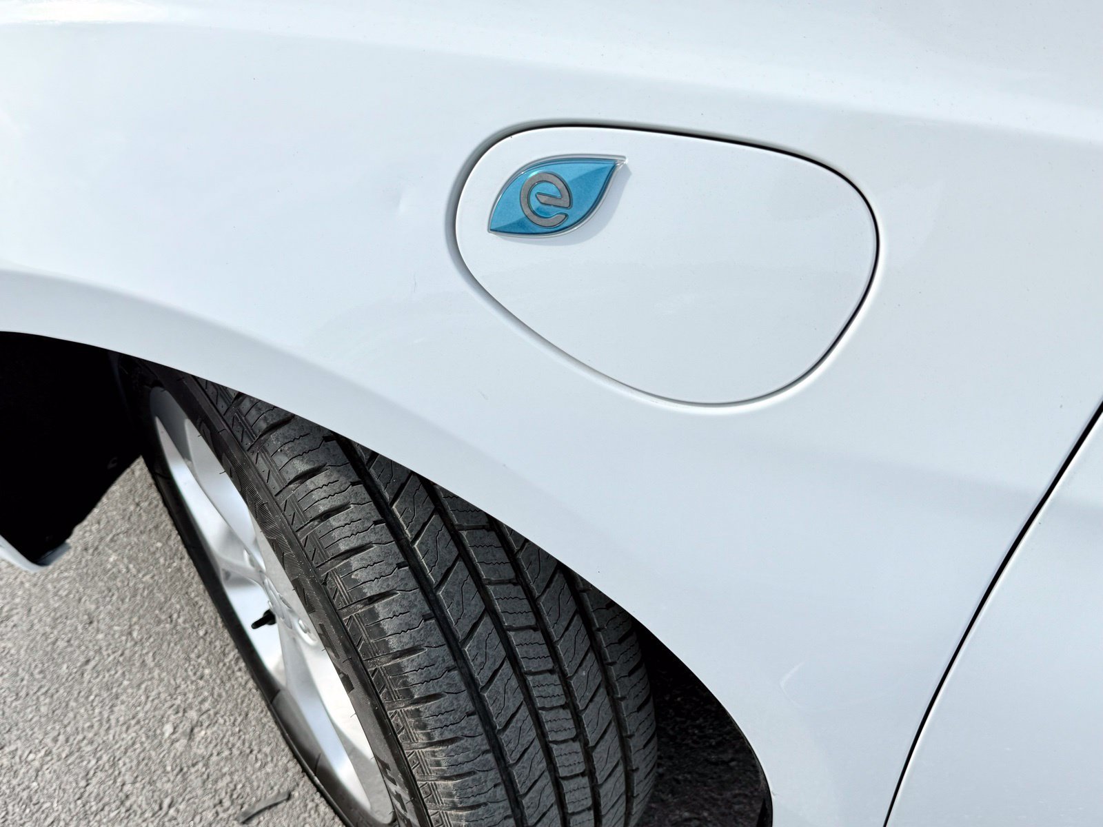 Used 2018 Chrysler Pacifica Touring Plus FWD image 6