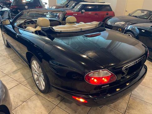 Used 2006 Jaguar XK8 Convertible RWD image 49