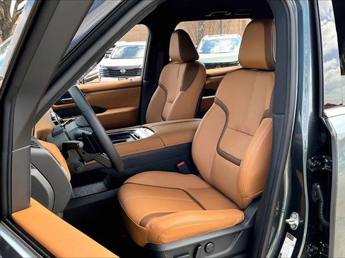 New 2026 Nissan Armada SL w/ Captain's Chari Seat Package image 18