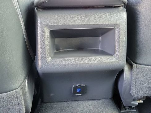 Used 2021 Toyota Camry SE FWD image 23
