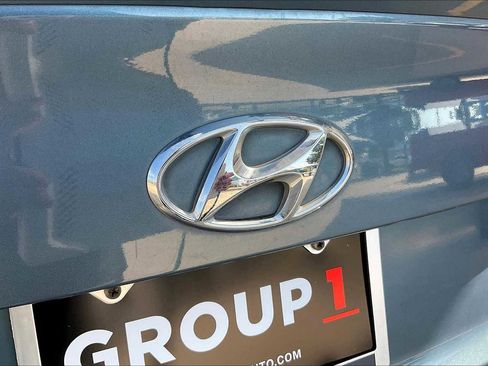 Used 2016 Hyundai Sonata SE image 9