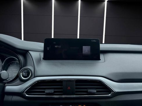 Used 2023 MAZDA CX-9 Touring image 17