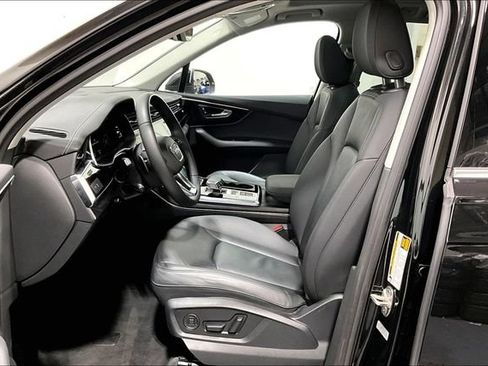Used 2023 Audi Q7 3.0T Premium AWD/4WD image 21