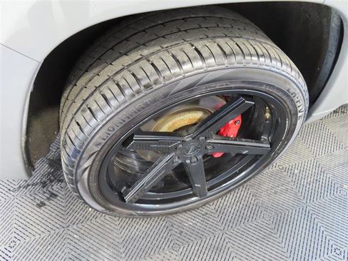 Used 2020 Jeep Grand Cherokee SRT image 8