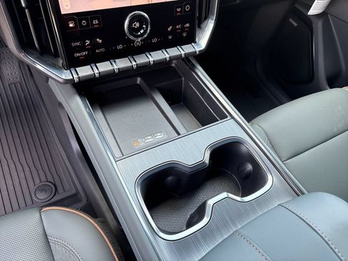 New 2026 GMC Acadia AT4 w/ Super Cruise Package AWD/4WD image 22