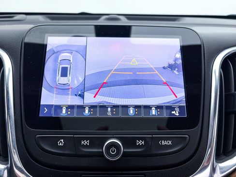Used 2020 Chevrolet Equinox Premier AWD/4WD image 8