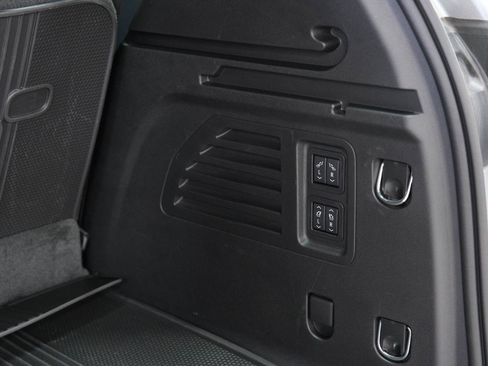 Used 2026 Chevrolet Traverse High Country w/ LPO, Floor Liner Package AWD/4WD image 15
