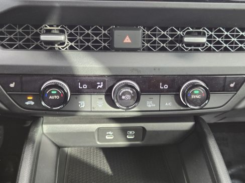 Certified 2023 Honda Accord EX image 15