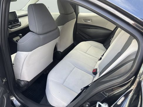 Used 2020 Toyota Corolla LE image 10