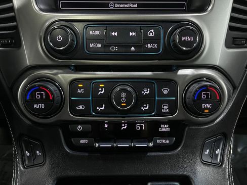 Used 2017 Chevrolet Suburban LT image 25