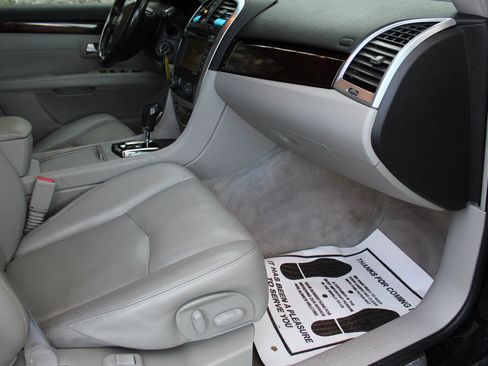 Used 2007 Cadillac SRX w/ Theater Package image 17