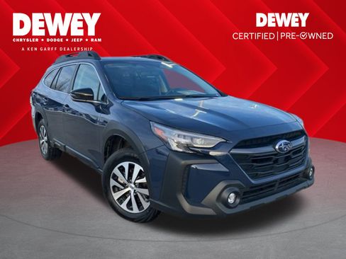 Used 2025 Subaru Outback Premium image 1