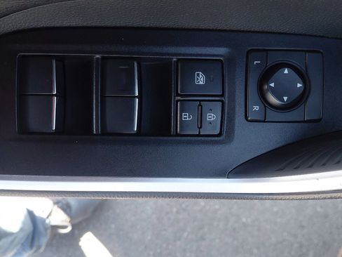 Certified 2020 Toyota RAV4 Limited AWD/4WD image 18