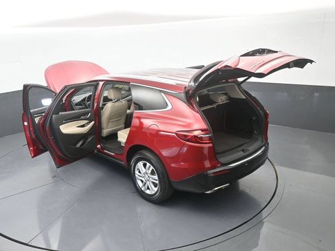Used 2020 Buick Enclave Essence FWD image 65