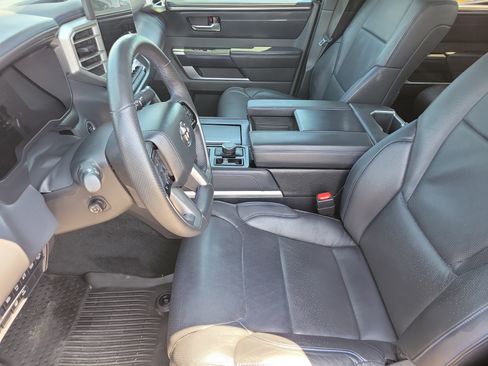 Used 2024 Toyota Tundra Platinum AWD/4WD image 9