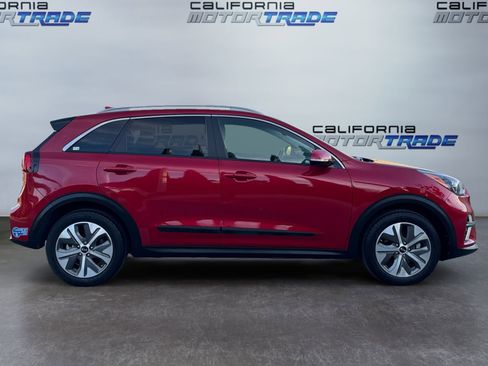 Used 2020 Kia Niro EX Premium FWD image 4