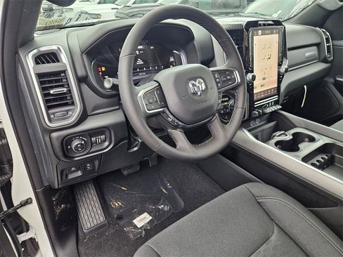 New 2026 RAM 1500 4x4 Crew Cab image 13