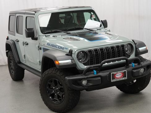 Used 2023 Jeep Wrangler Unlimited Rubicon 4xe AWD/4WD image 9