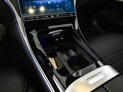 New 2025 Mercedes-Benz C 300 4MATIC Sedan image 13