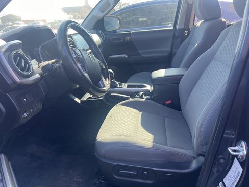 Used 2023 Toyota Tacoma SR5 image 9