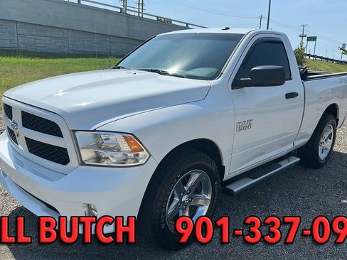Used 2017 RAM 1500 Express RWD image 2