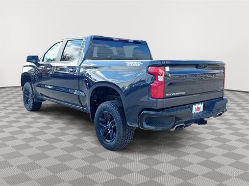 Used 2022 Chevrolet Silverado 1500 LT Trail Boss image 7