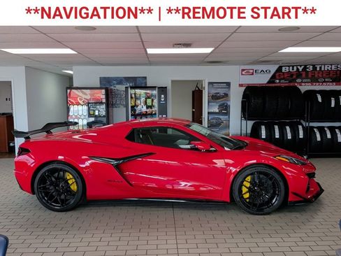 New 2026 Chevrolet Corvette Z06 w/ Z07 Performance Package RWD image 2