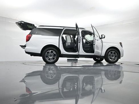 New 2026 Ford Expedition Max Active image 50