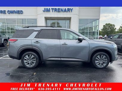Used 2023 Nissan Pathfinder SV w/ SV Premium Package