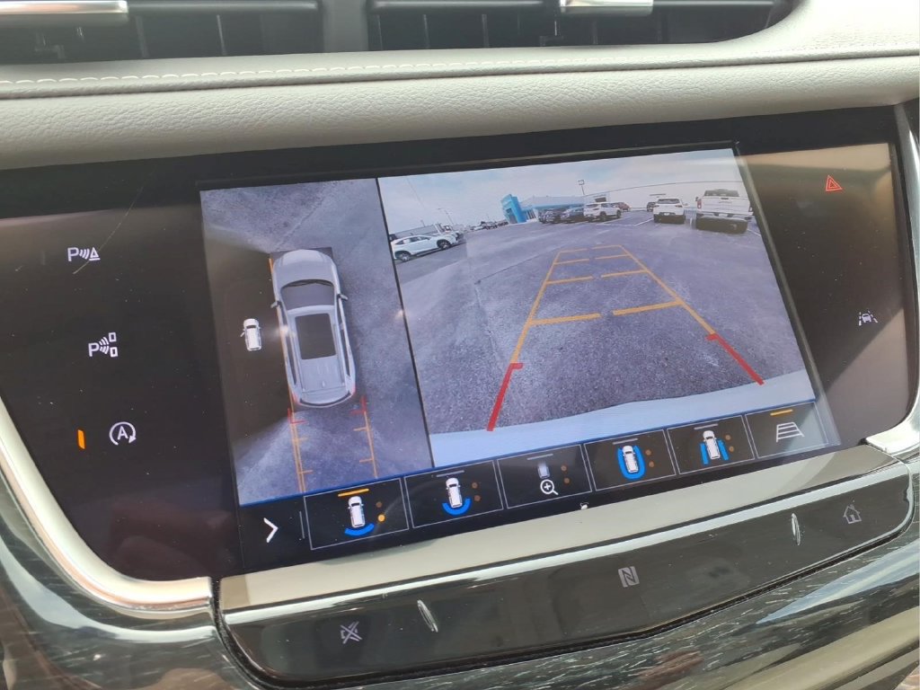 Certified 2020 Cadillac XT6 Premium Luxury AWD/4WD image 13