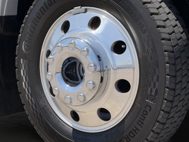 Used 2026 Ford F450 Platinum w/ FX4 Off-Road Package AWD/4WD image 20