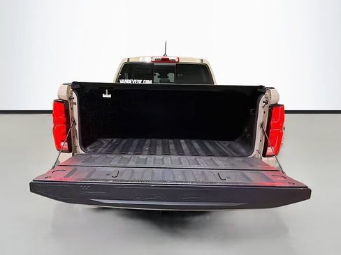 Used 2023 Chevrolet Colorado ZR2 w/ ZR2 Convenience Package III AWD/4WD image 42
