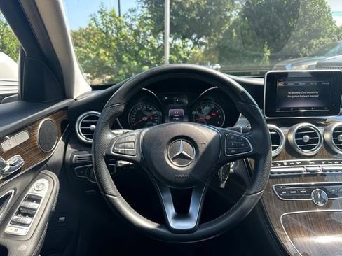 Used 2018 Mercedes-Benz C 300 4MATIC Sedan image 14