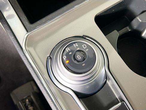 Used 2024 Ford Edge Titanium AWD/4WD image 25