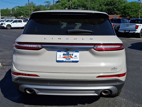 Used 2023 Lincoln Corsair AWD w/ Equipment Group 101A image 5