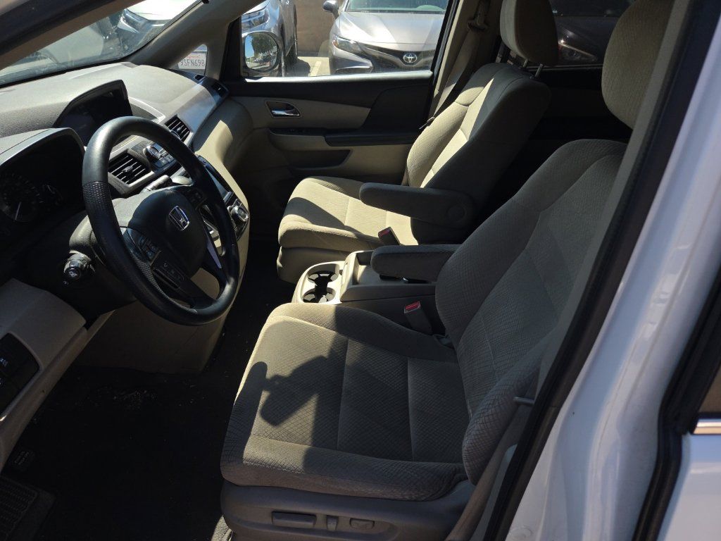 Used 2016 Honda Odyssey EX image 10