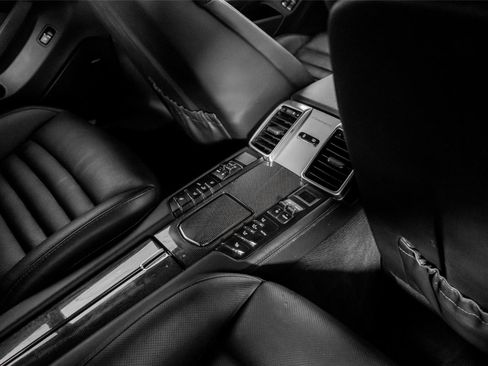 Used 2014 Porsche Panamera GTS image 53