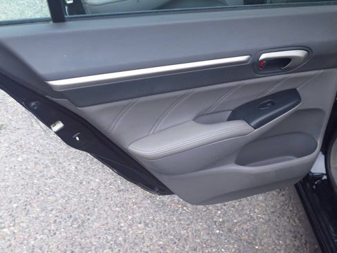 Used 2011 Honda Civic EX-L image 29