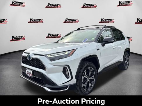 Used 2023 Toyota RAV4 XSE w/ Weather Package AWD/4WD image 1