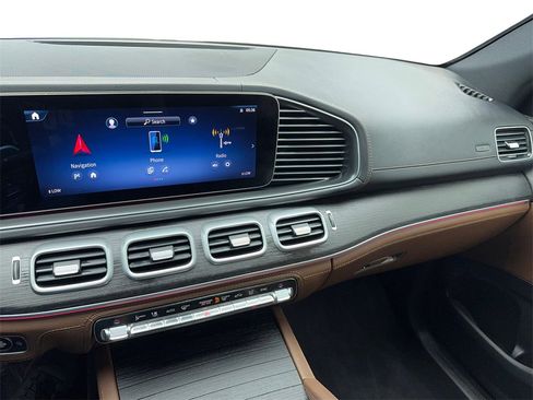 Used 2024 Mercedes-Benz GLE 53 AMG 4MATIC Coupe w/ Driver Assistance Package image 23