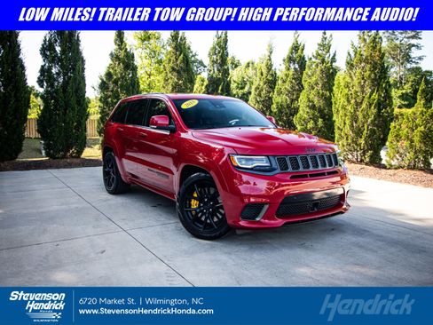 Used 2018 Jeep Grand Cherokee Trackhawk AWD/4WD image 1
