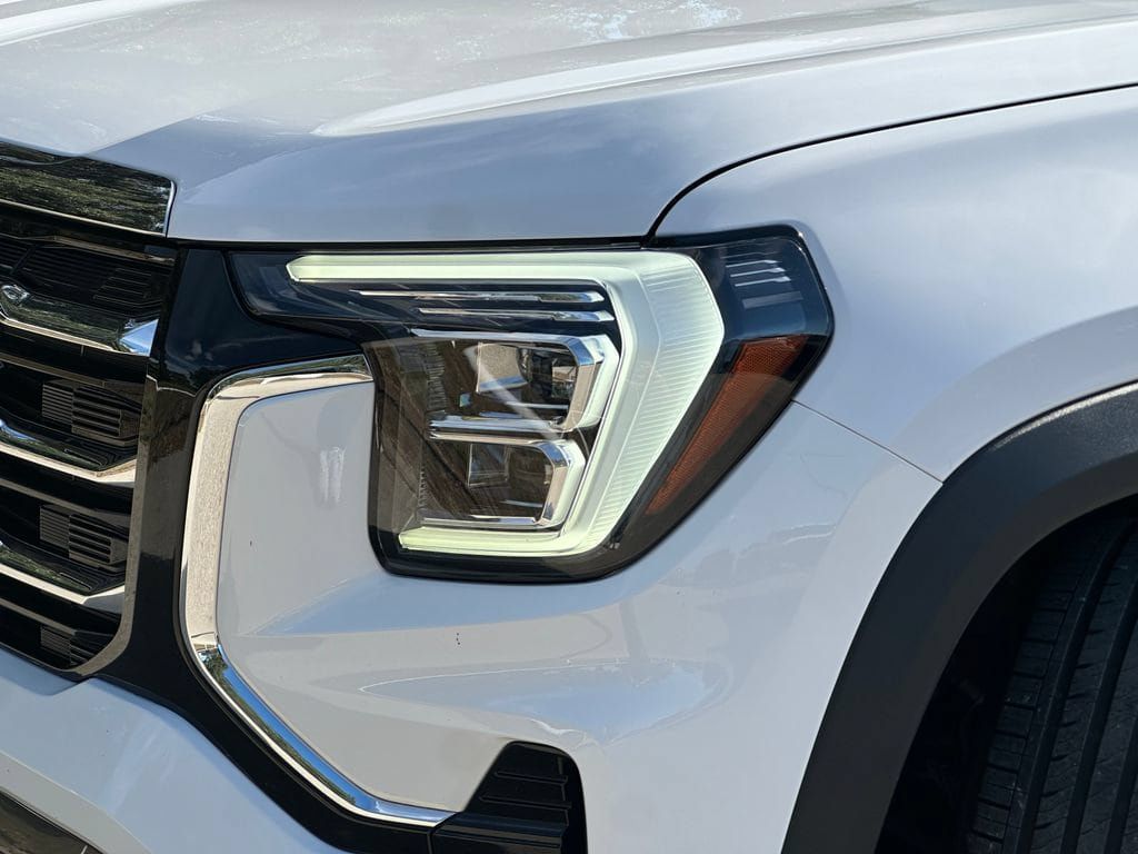 Used 2026 GMC Terrain Elevation AWD/4WD image 9