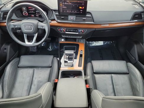 Used 2022 Audi Q5 2.0T Prestige w/ Prestige Package image 17