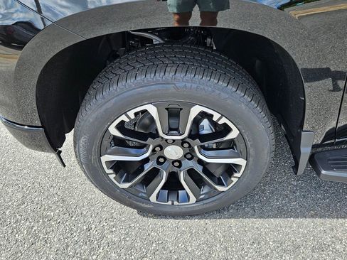 New 2025 Chevrolet Silverado 1500 High Country w/ Technology Package image 16