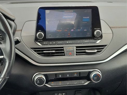 Used 2021 Nissan Altima 2.5 SR FWD image 10