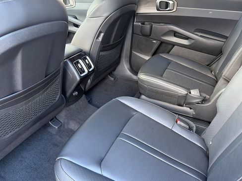 New 2026 Kia Sorento X-Line EX image 10