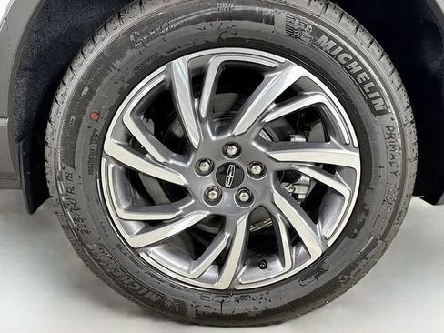 New 2026 Lincoln Corsair Premiere image 31