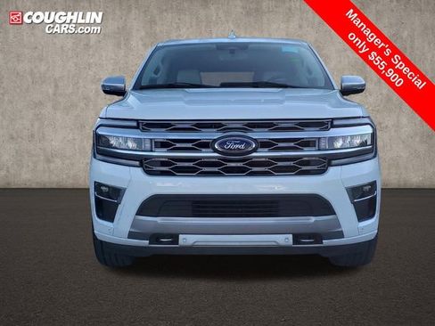 Used 2022 Ford Expedition Max Platinum image 2