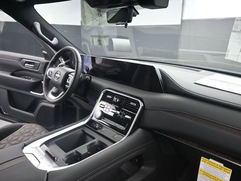 New 2026 Nissan Armada Platinum image 22